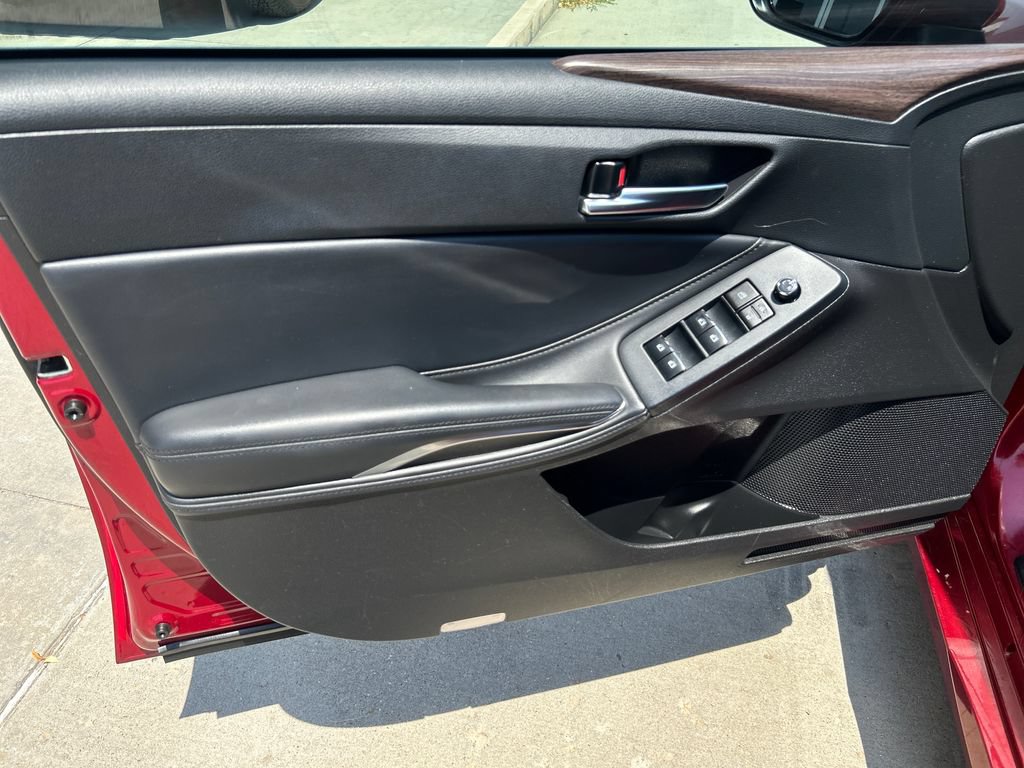 Certified 2021 Toyota Avalon XLE FWD image 10