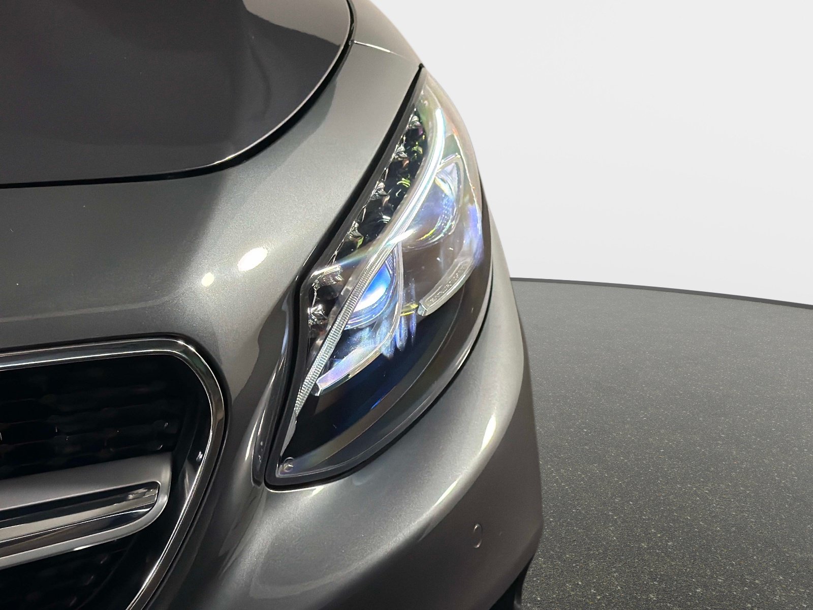 Used 2020 Mercedes-Benz S 560 Cabriolet image 10