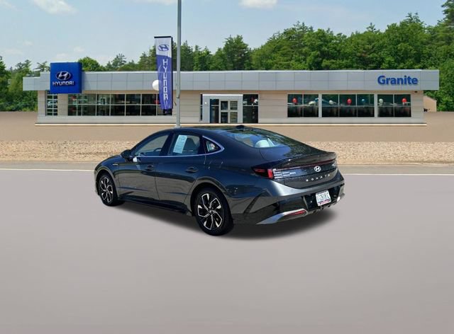 Certified 2024 Hyundai Sonata SEL FWD image 9