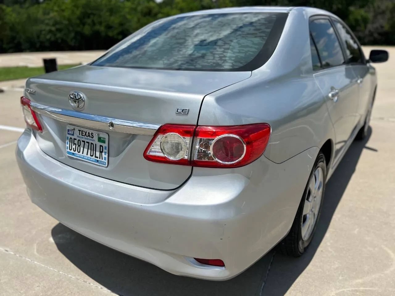 Used 2013 Toyota Corolla LE FWD image 6