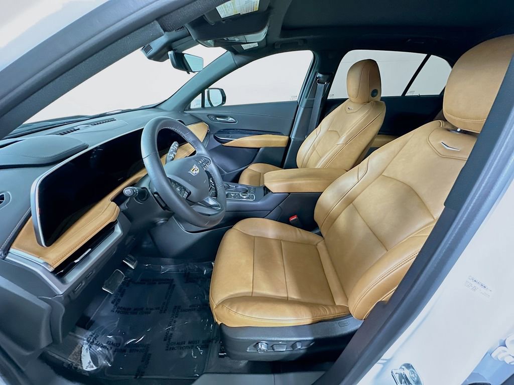 Used 2025 Cadillac XT4 Sport image 15