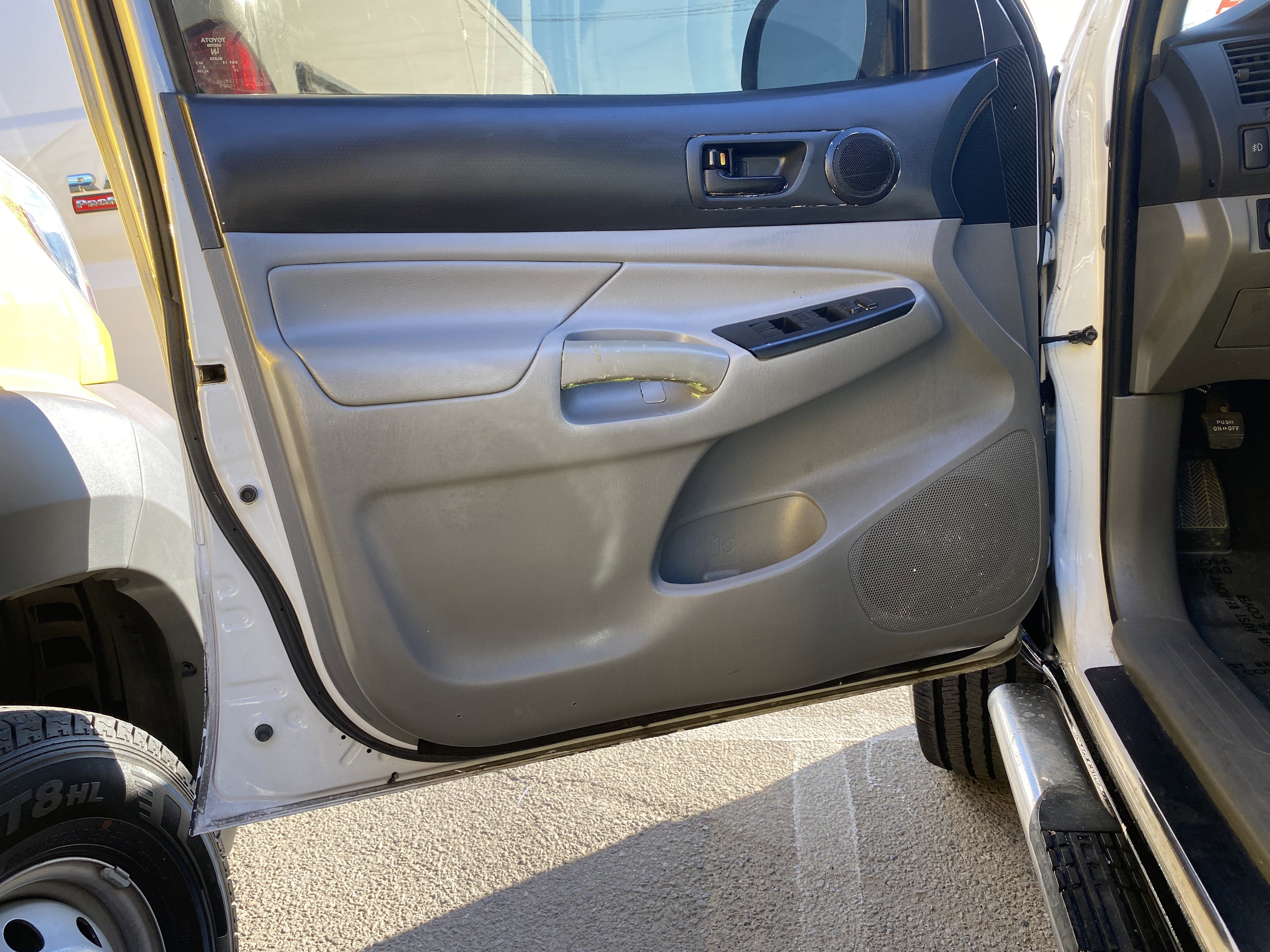 Used 2013 Toyota Tacoma PreRunner RWD image 15