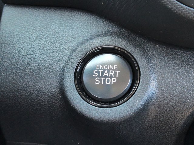 Used 2024 Hyundai Venue SEL FWD image 26