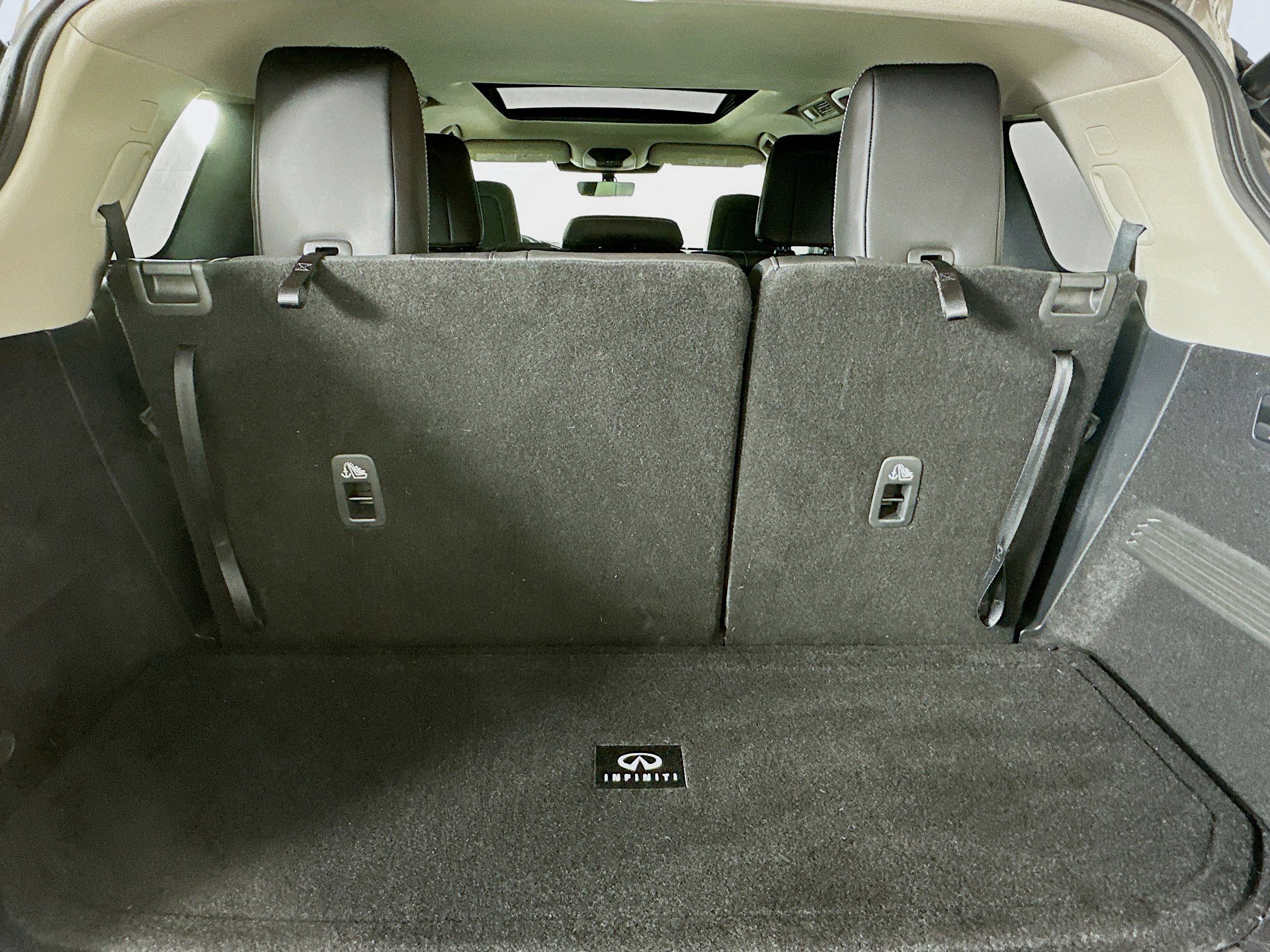 Used 2024 INFINITI QX60 Luxe w/ Performance Audio Package image 34