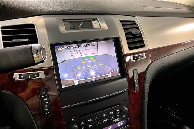 Used 2013 Cadillac Escalade EXT Premium AWD/4WD image 17