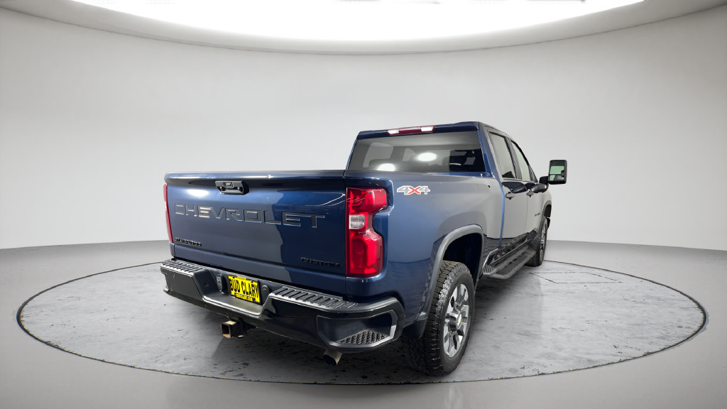 Used 2021 Chevrolet Silverado 2500 Custom w/ Custom Value Package AWD/4WD image 5