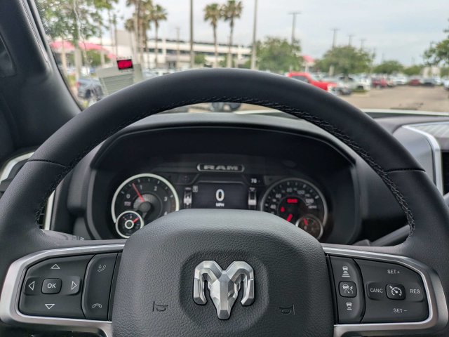 New 2026 RAM 3500 Big Horn AWD/4WD image 31