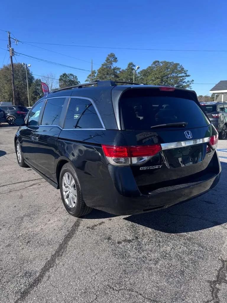 Used 2016 Honda Odyssey SE image 5