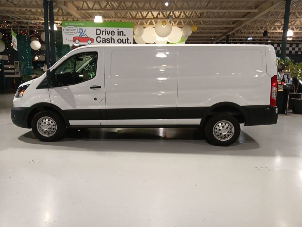 Used 2024 Ford Transit 150 Low Roof AWD w/ Exterior Upgrade Package image 9