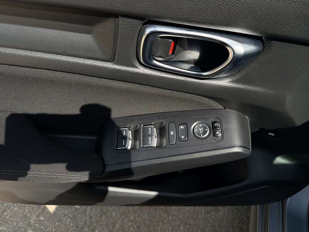 Used 2022 Honda Civic Sport image 15