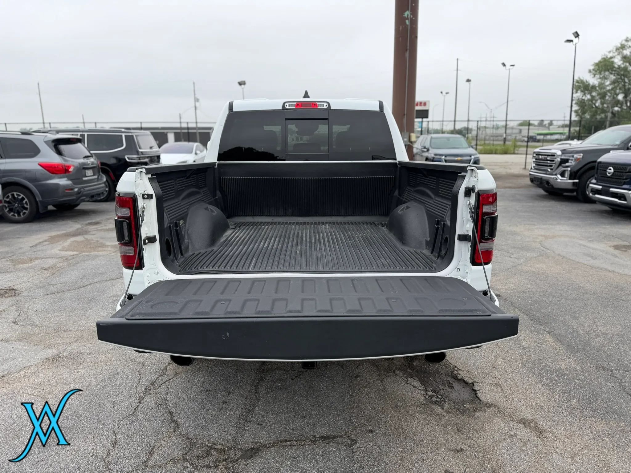 Used 2024 RAM 1500 Laramie AWD/4WD image 37