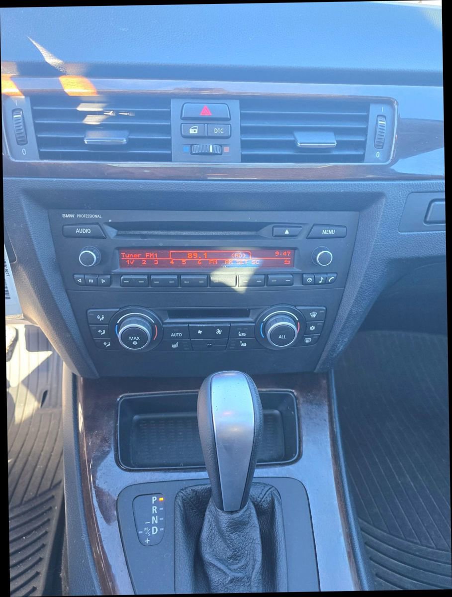 Used 2011 BMW 328i Sedan image 22