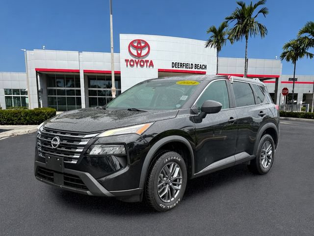 Used 2024 Nissan Rogue S AWD/4WD image 3