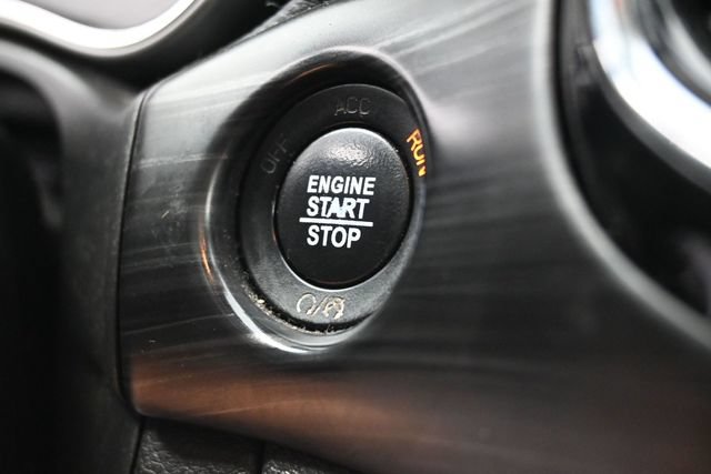 Used 2020 Jeep Grand Cherokee Laredo w/ Quick Order Package 2BN North AWD/4WD image 24