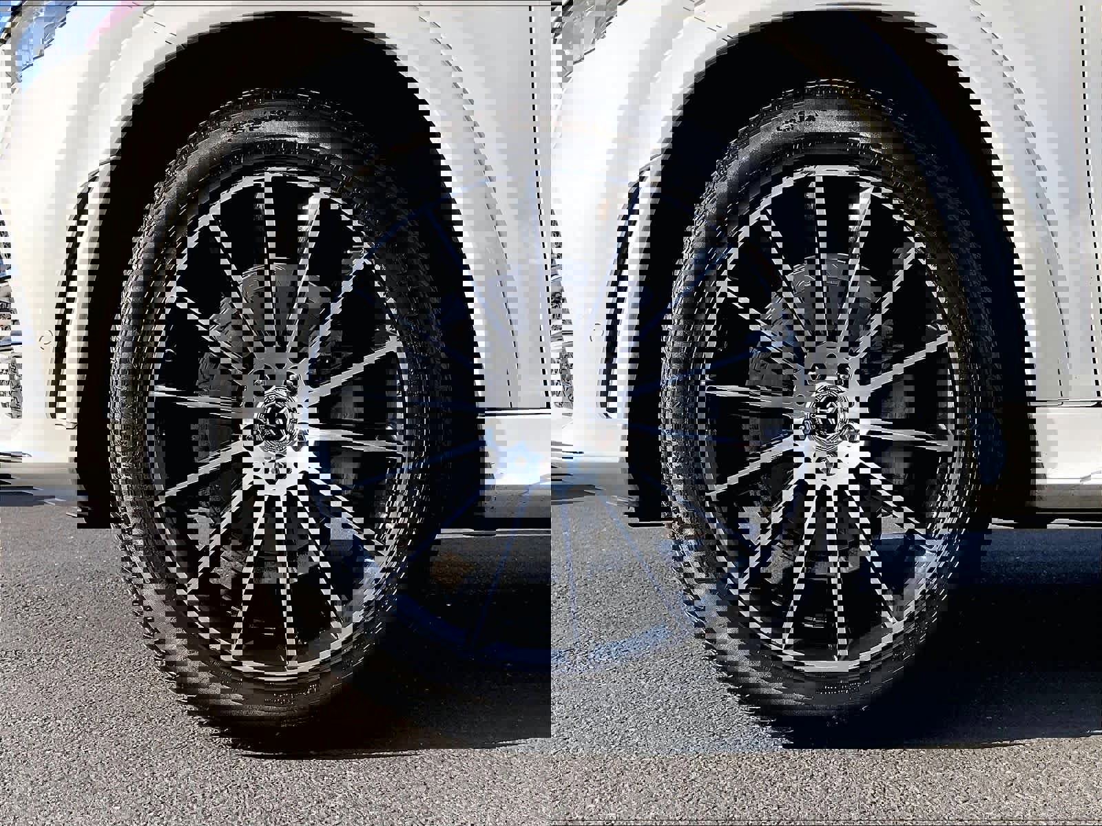 Used 2021 Mercedes-Benz GLE 350 4MATIC image 11