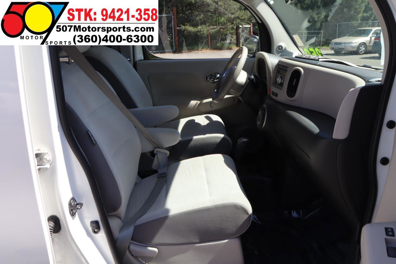 Used 2012 Nissan Cube 1.8 SL w/ Interior Designer Pkg FWD image 19