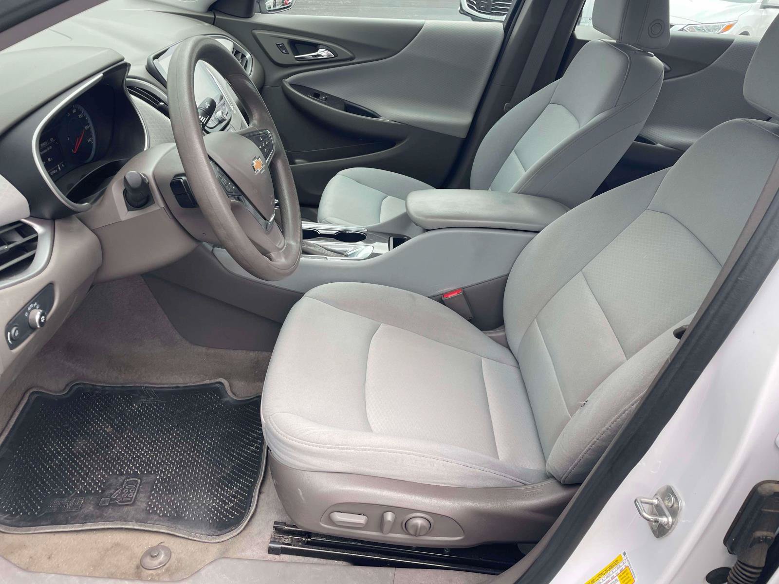 Used 2020 Chevrolet Malibu LS w/ Driver Confidence Package II FWD image 13
