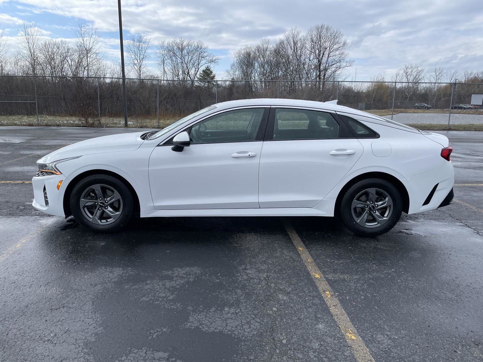 Used 2022 Kia K5 LXS image 4