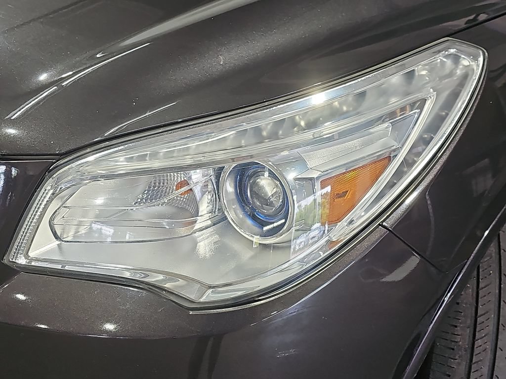 Certified 2017 Buick Enclave Leather w/ Trailering Package AWD/4WD image 37