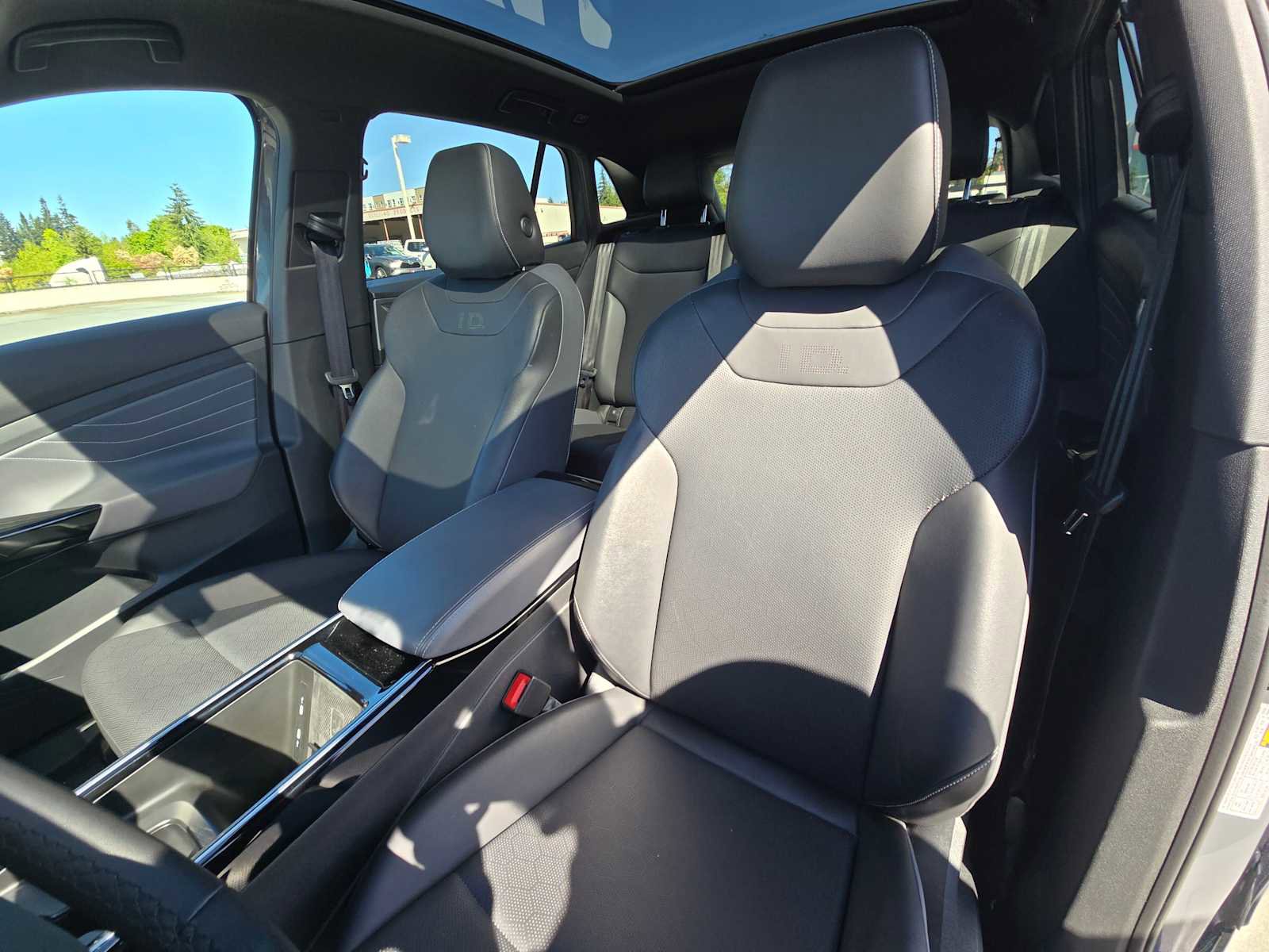 Used 2023 Volkswagen ID.4 Pro S AWD/4WD image 22