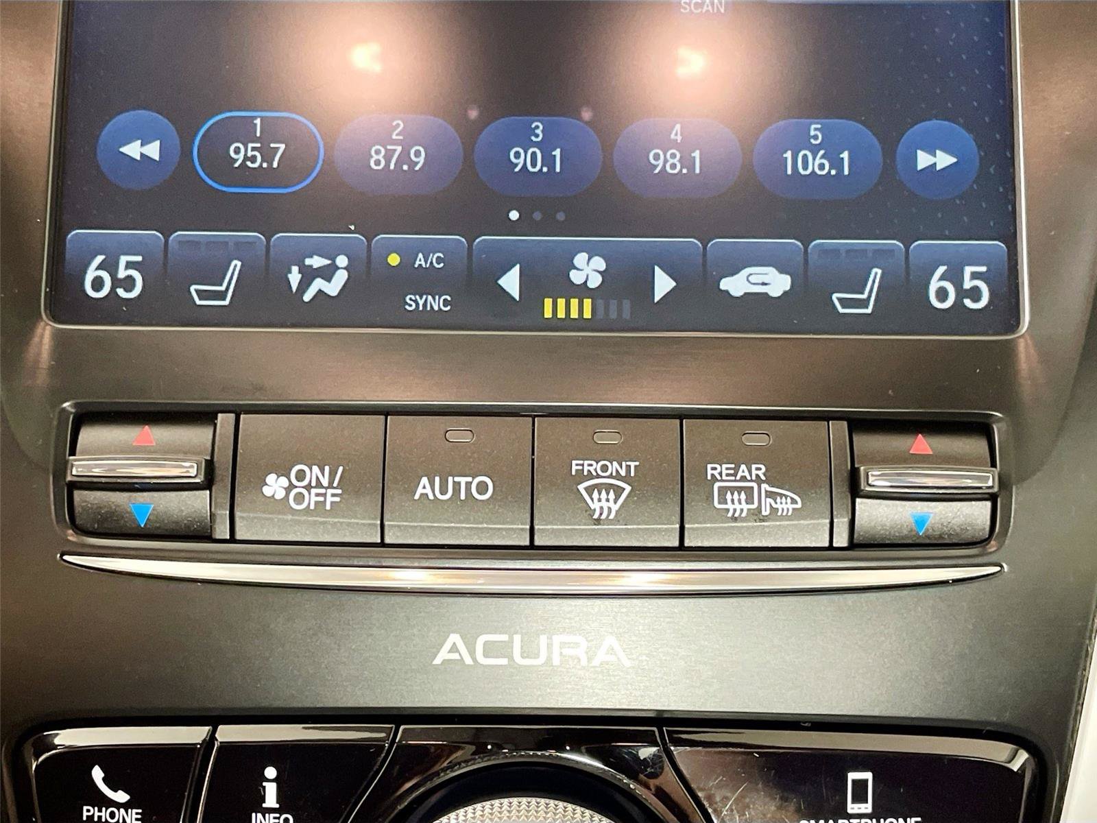 Used 2020 Acura TLX FWD image 9