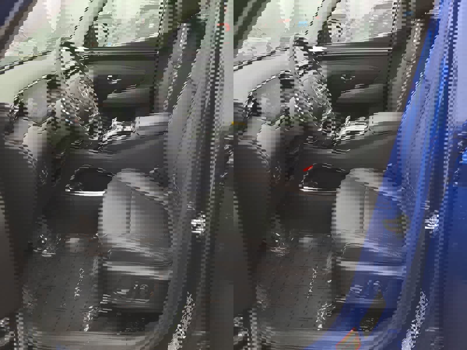 Used 2023 Hyundai Tucson Limited w/ Cargo Package image 19