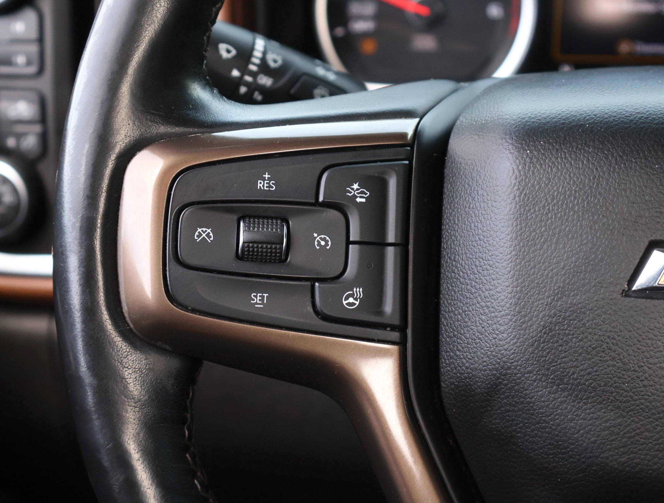 Used 2019 Chevrolet Silverado 1500 High Country w/ Technology Package image 17