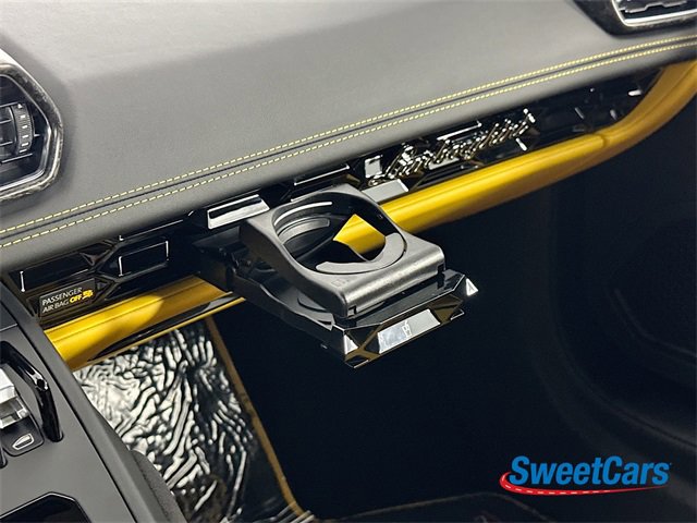 Used 2021 Lamborghini Huracan EVO image 25