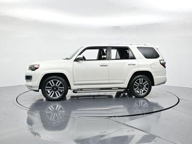 Used 2016 Toyota 4Runner SR5 image 6