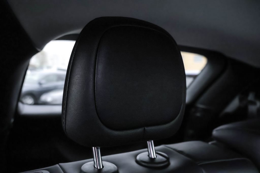Used 2019 Jeep Cherokee Latitude Plus FWD image 33