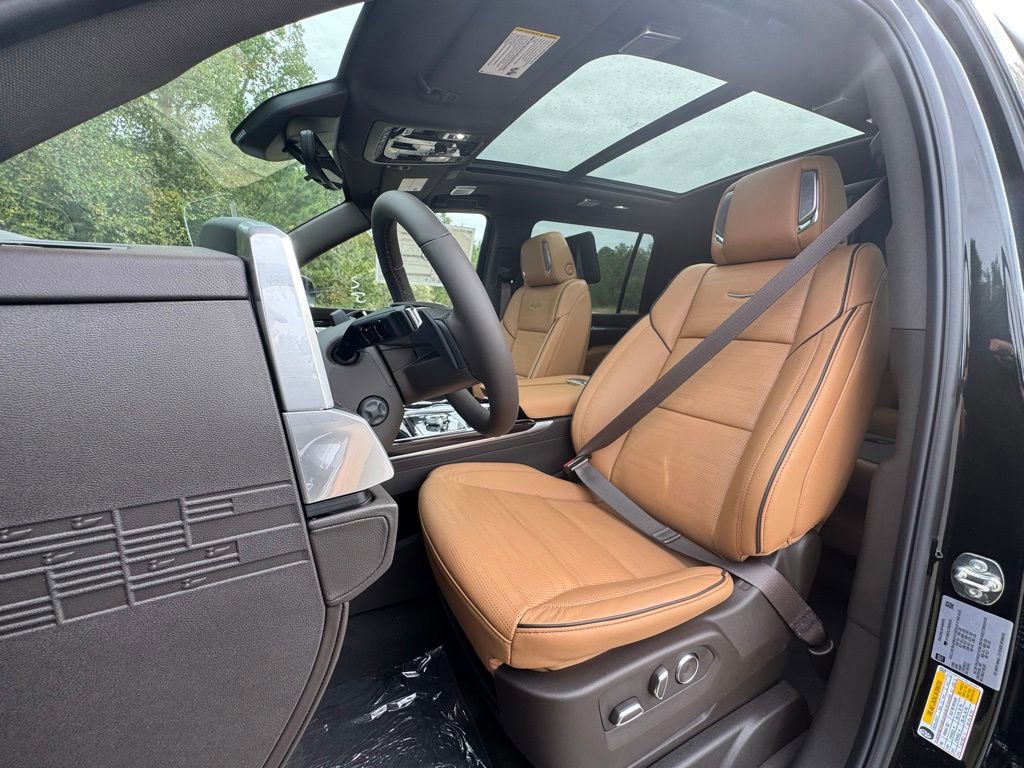 New 2026 Cadillac Escalade ESV Luxury w/ Touring Package image 5
