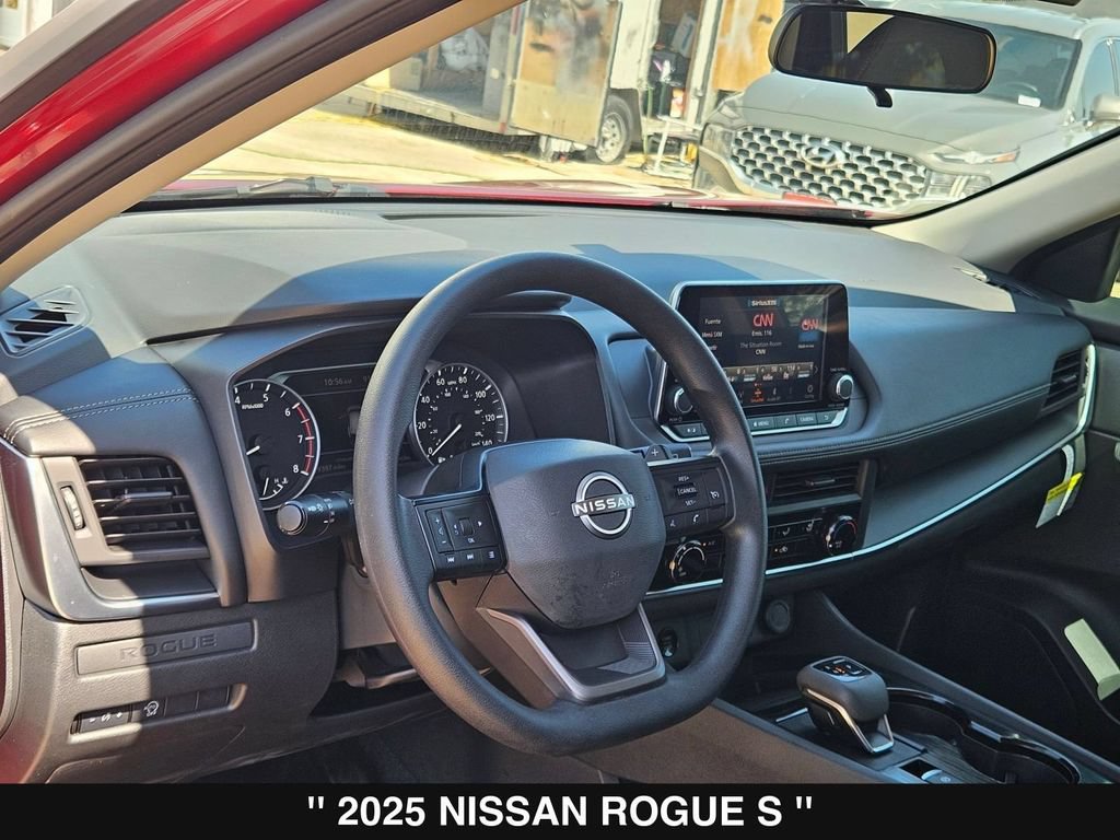 Used 2025 Nissan Rogue S FWD image 13