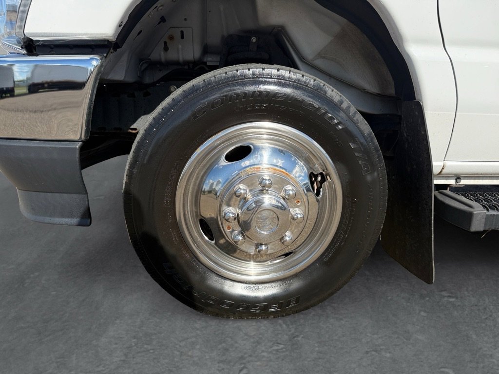 Used 2021 Ford E-450 and Econoline 450 Super Duty w/ Power Windows & Locks Group RWD image 19