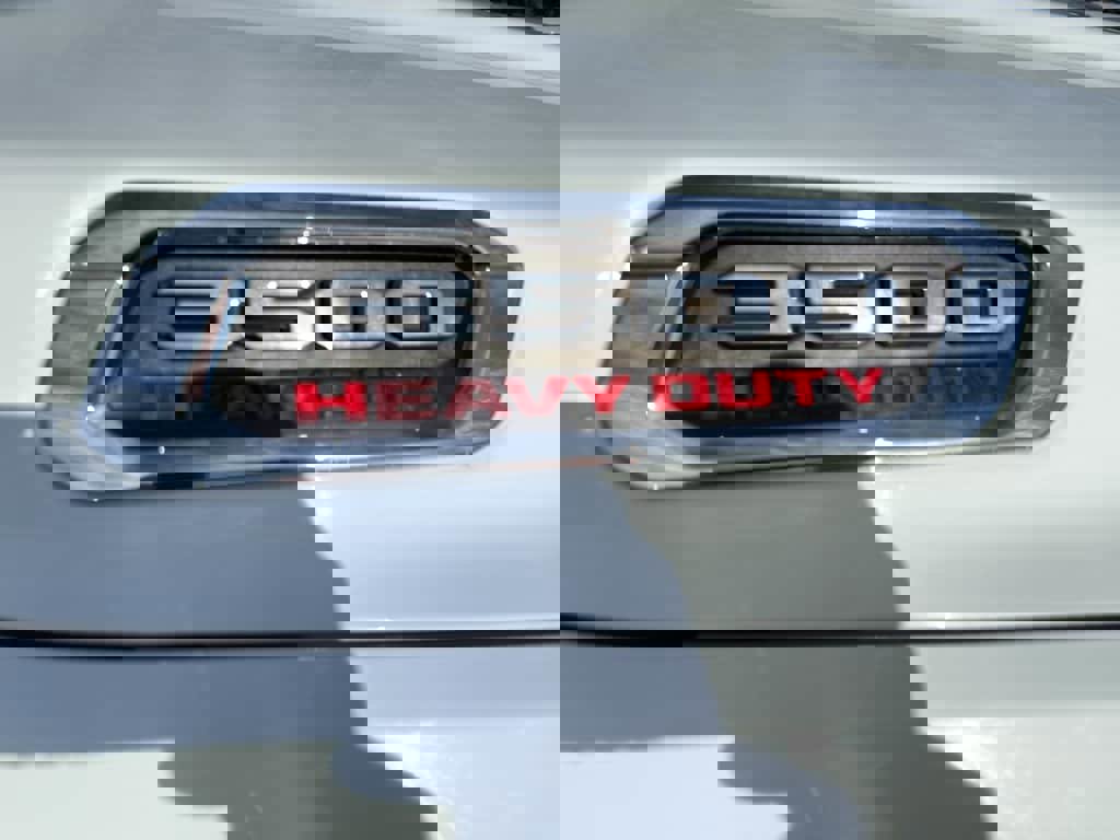 Used 2022 RAM 3500 Big Horn image 3