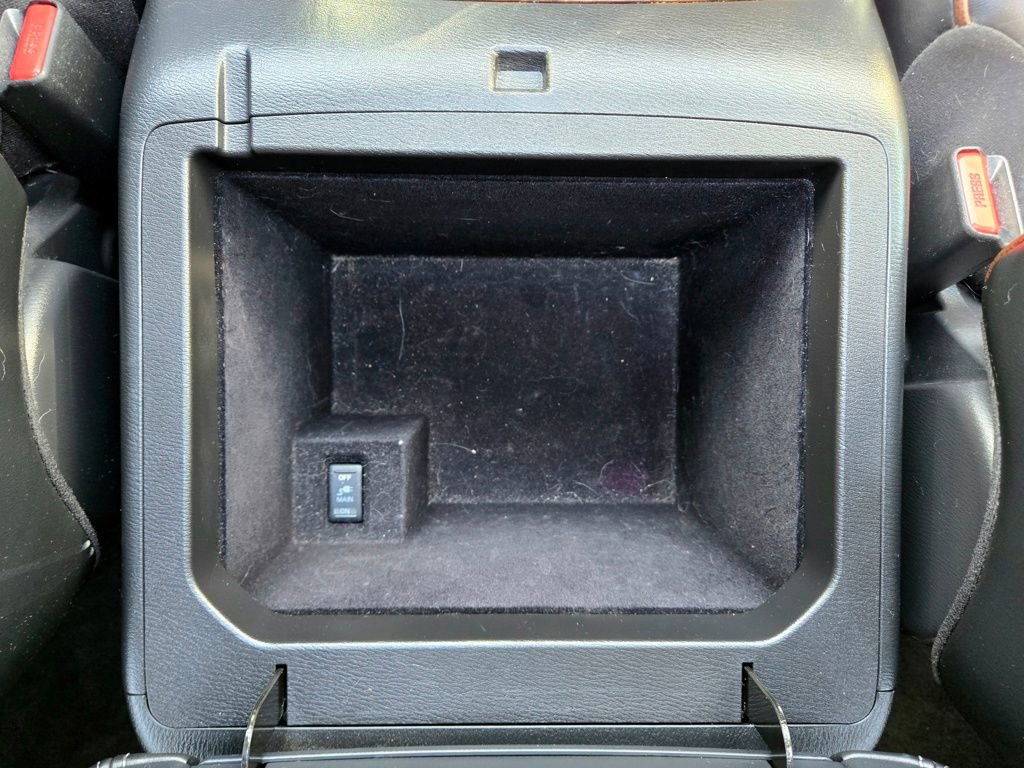 Used 2019 Nissan Armada Platinum w/ Captain's Chairs Package image 38