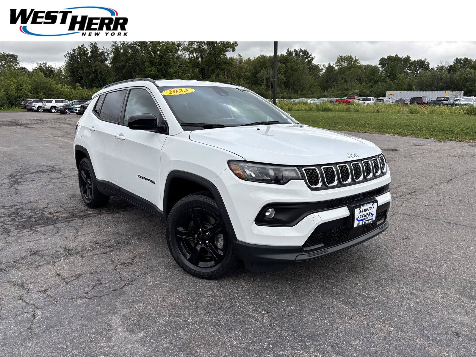 Used 2023 Jeep Compass Latitude w/ Convenience Group AWD/4WD video 1