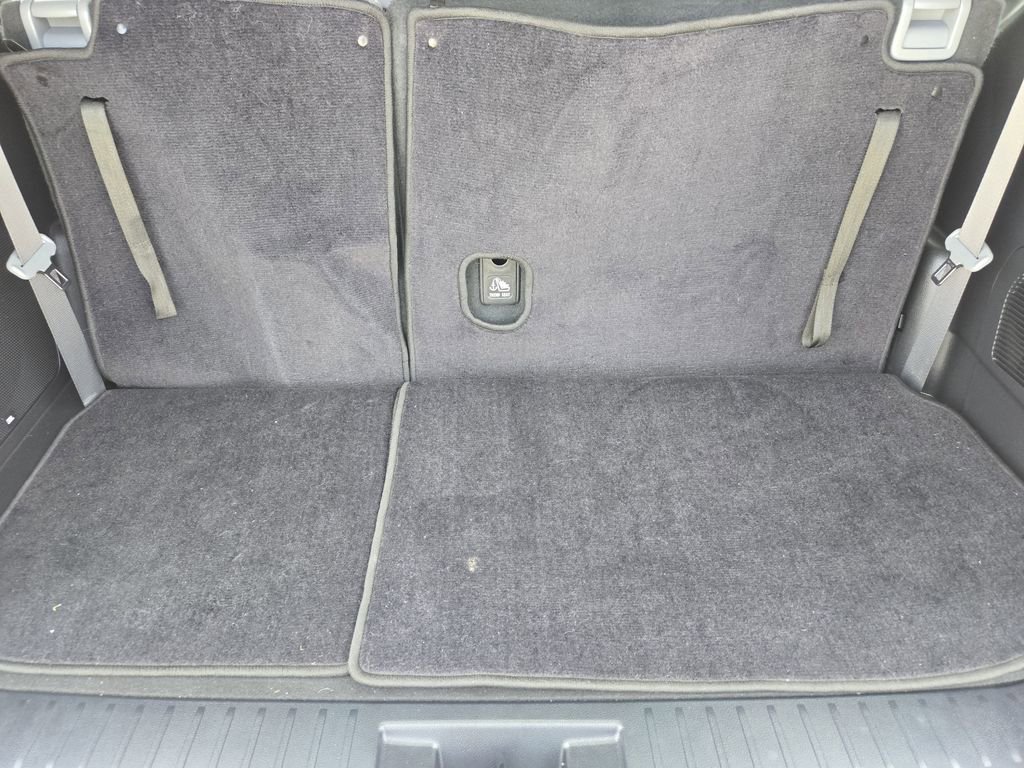 Used 2022 Toyota Highlander Platinum FWD image 35