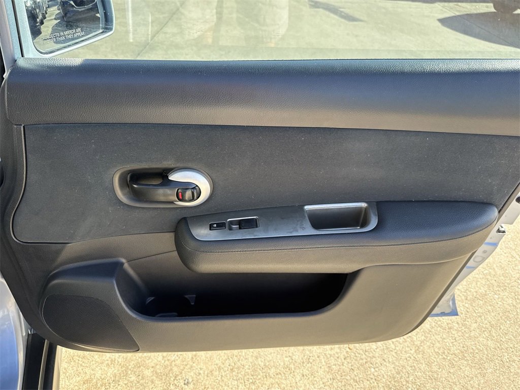 Used 2011 Nissan Versa 1.8 S w/ Plus Pkg image 43