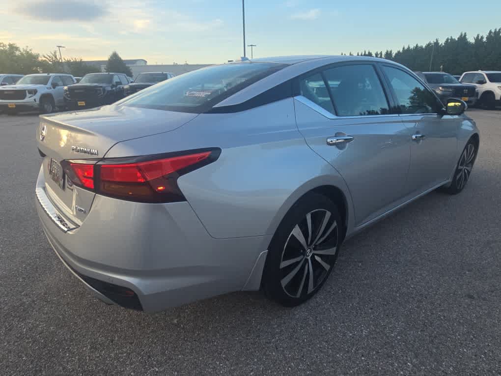 Used 2020 Nissan Altima 2.5 Platinum AWD/4WD image 7