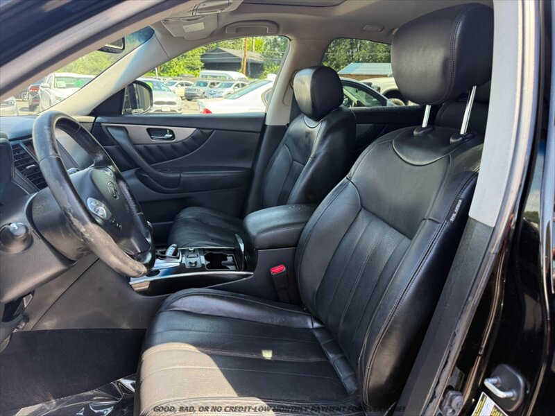 Used 2016 INFINITI QX70 2WD image 11