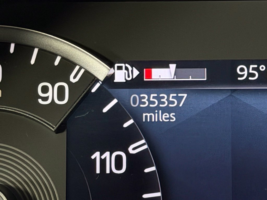 Used 2023 Land Rover Defender 110 AWD/4WD image 14