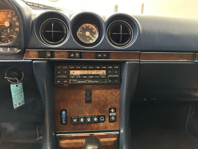 Used 1988 Mercedes-Benz 560 SL image 23