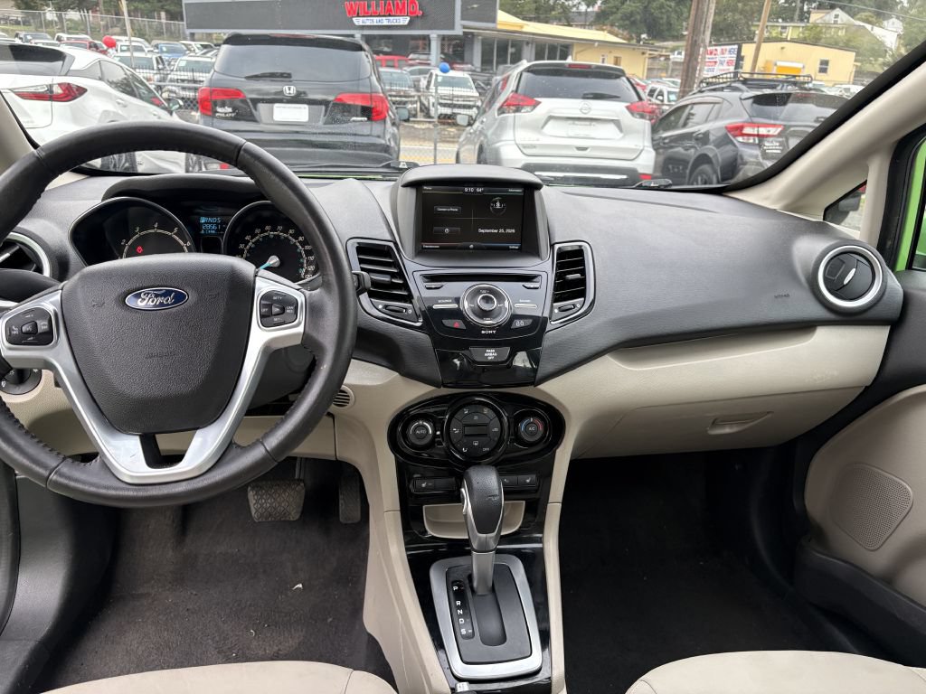 Used 2014 Ford Fiesta Titanium FWD image 11