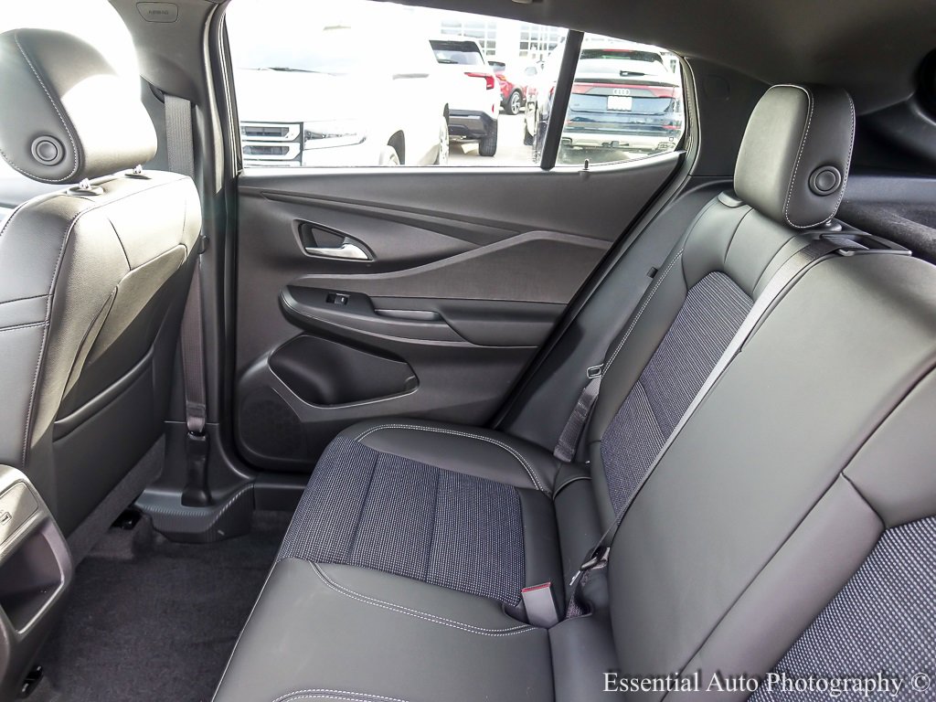 Used 2025 Buick Envista Preferred w/ Convenience I Package image 11