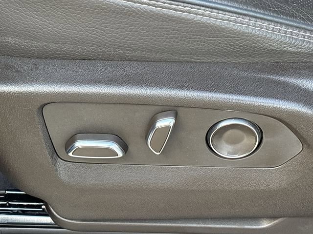 Used 2023 GMC Yukon XL Denali w/ Denali Reserve Package image 29