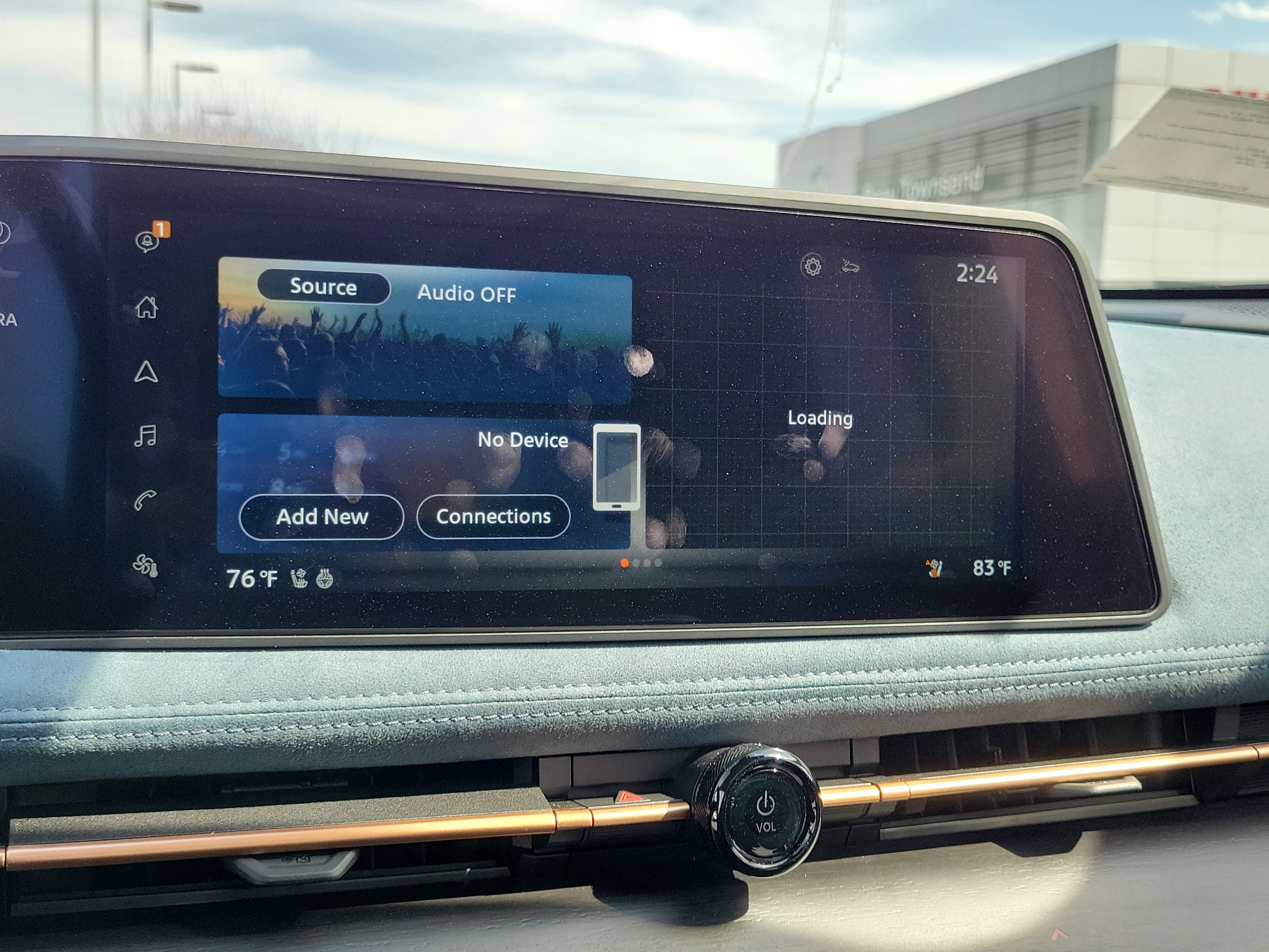 Used 2025 Nissan Ariya Platinum image 26