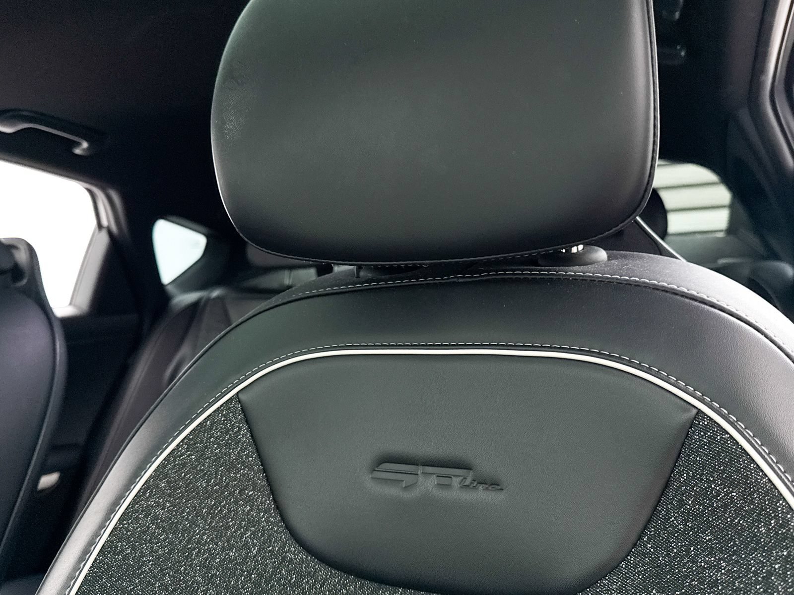Certified 2025 Kia K4 EX w/ GT-Line Sunroof Package FWD image 4