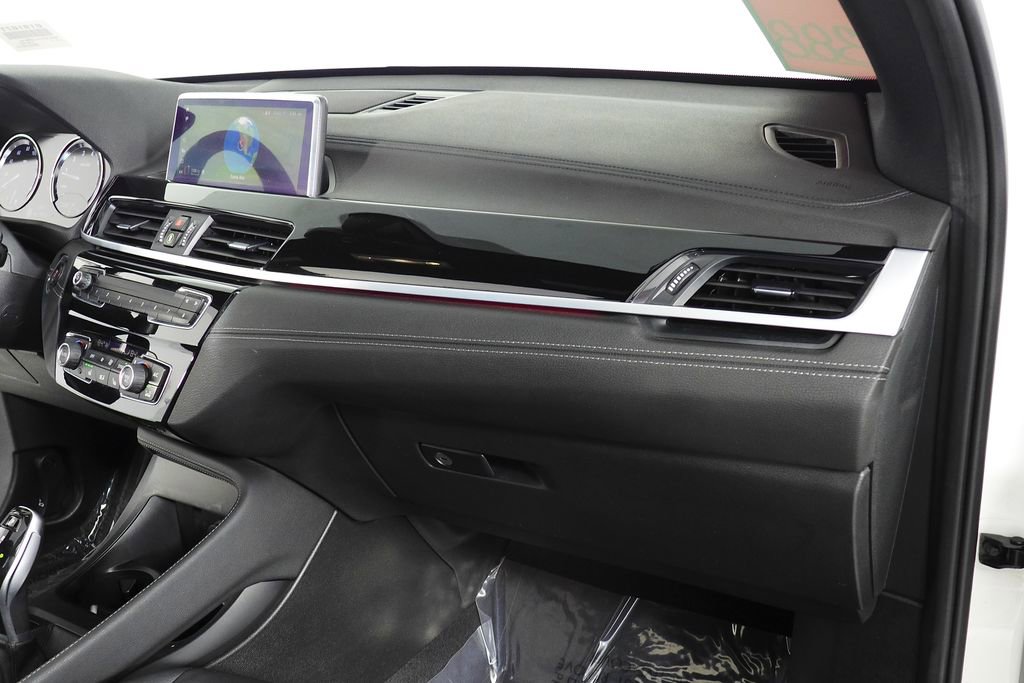 Used 2020 BMW X1 sDrive28i w/ Convenience Package image 14