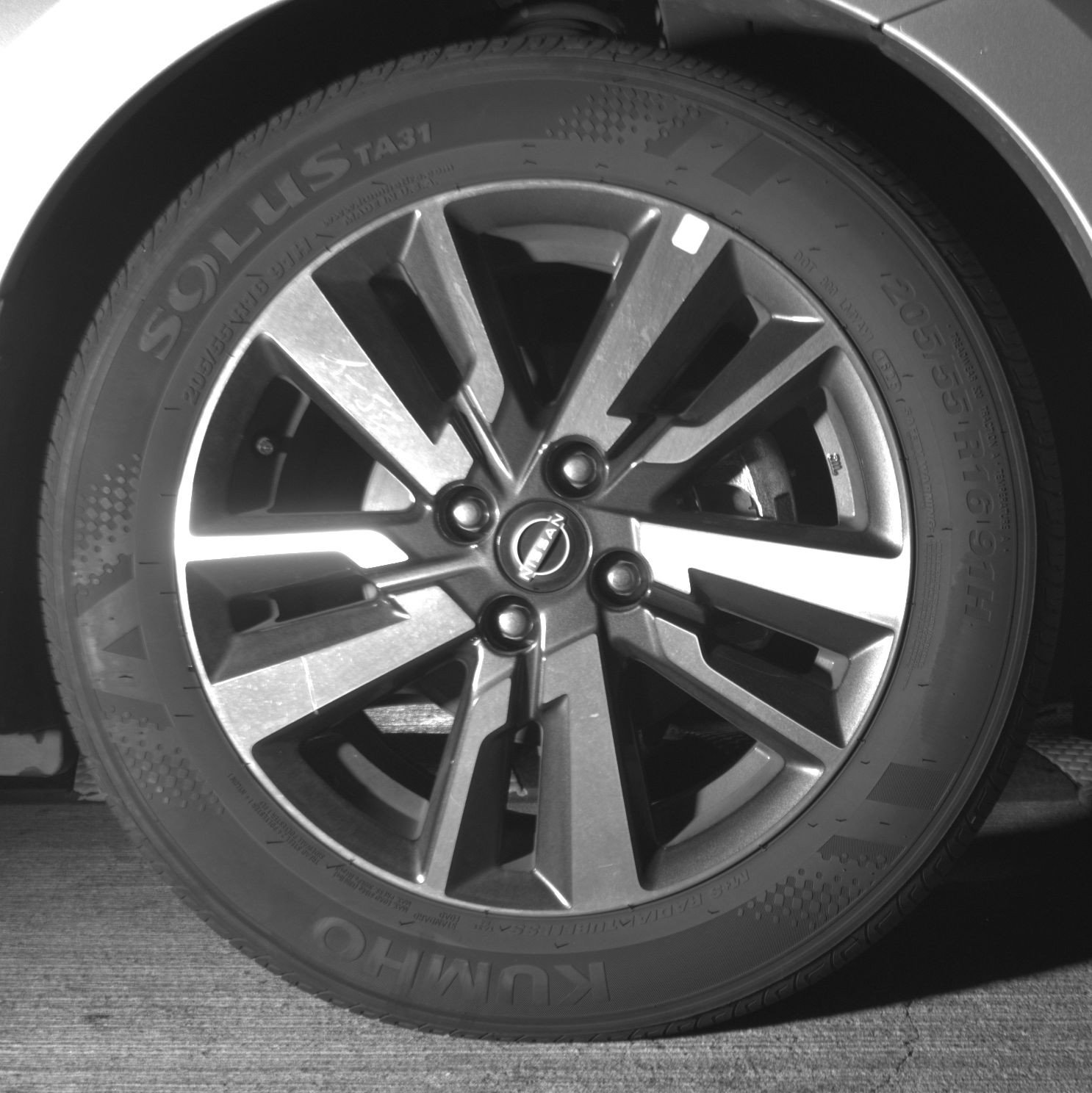 Used 2025 Nissan Versa SV image 13