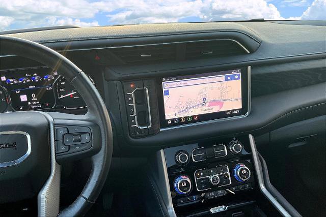 Used 2021 GMC Yukon Denali w/ Denali Premium Package image 9